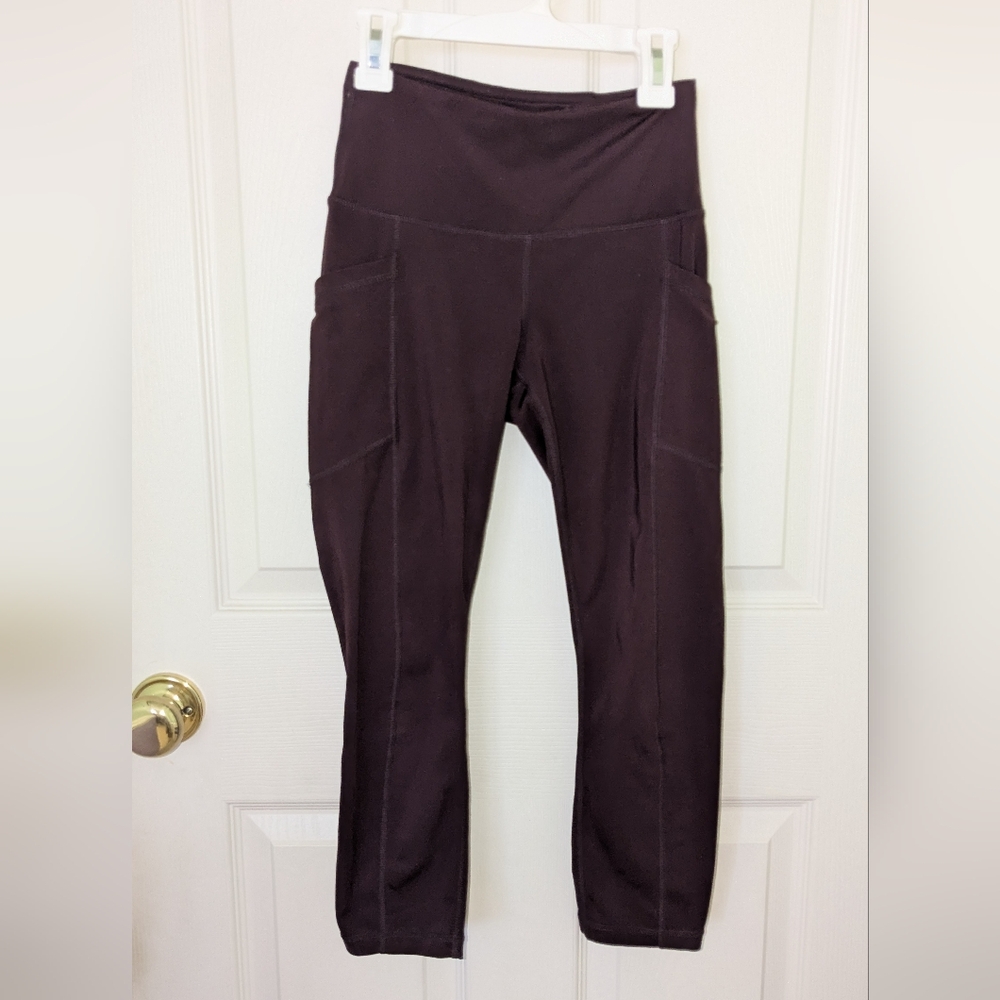 Fabletics Oasis PureLuxe High-Waisted 7/8 Legging